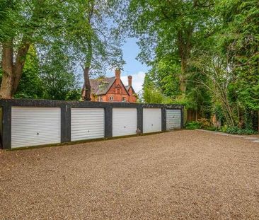 Egerton Road, Weybridge, Surrey, KT13 - Photo 3