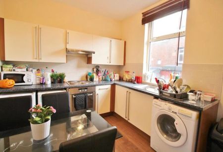 4 bedroom house to rent - Photo 2