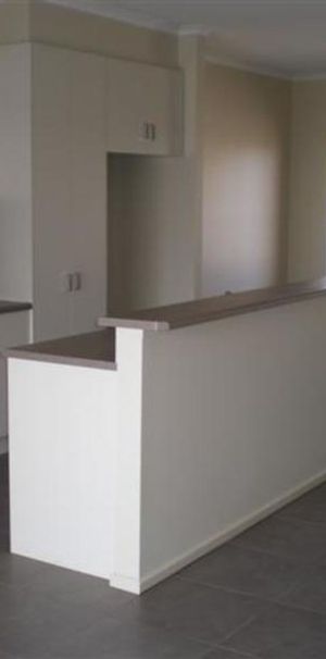 Modern 3-Bedroom Townhouse with Garage & Great Features - Photo 1