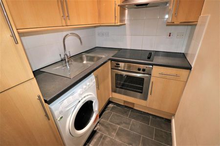 2 bedroom flat to rent - Photo 5