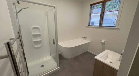 2 Bedroom Home - Island Bay - Photo 3