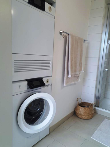 Moderne 3.5-Zimmerwohnung in Zentrumsnähe von Schlieren - Photo 2