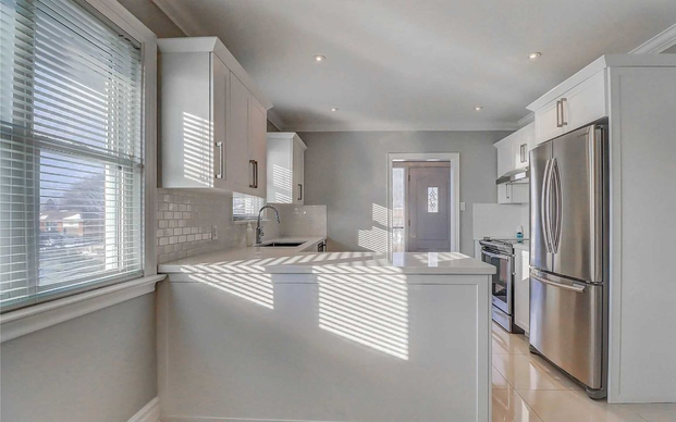 For Lease - 611 Newman Crescent, Whitby, Ontario - Photo 1