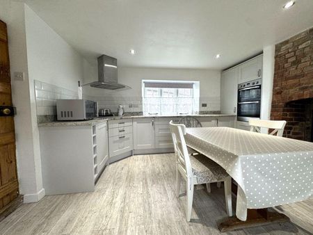 5 bedroom cottage to rent - Photo 3