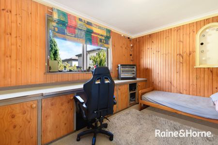 For Lease 6 months: Charming Family Home at 6 Jolly Street, Dandenong - Photo 3