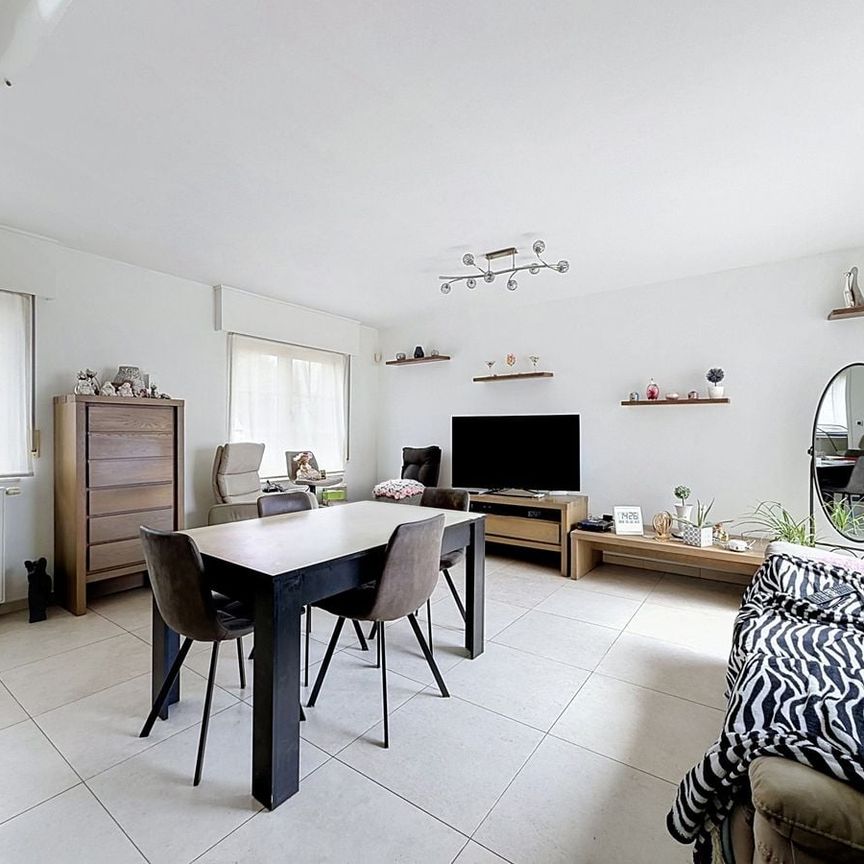 Appartement te huur in Moeskroen voor € 900 met 2 slaapkamers - Foto 1