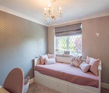 3 bedroom end of terrace house to rent - Photo 3