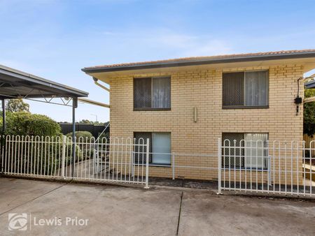 Affordable & Convenient Location - Photo 4