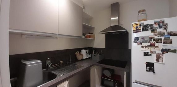 Location Appartement 2 pièces 61m² BORDEAUX 33000 - Photo 2