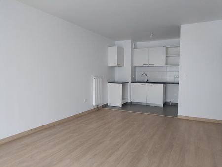 Appartement RUE SAINT NICAISE - Photo 2