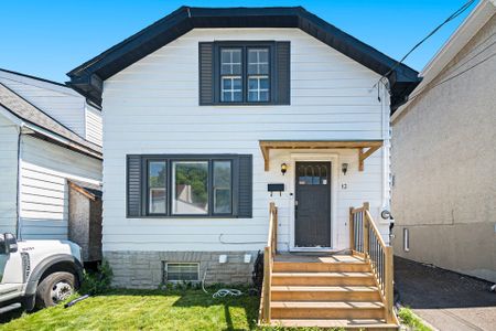 For Lease - 13 Pinehurst Avenue, West Centre Town, Ontario - Photo 4