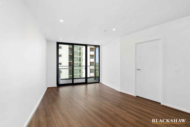 Luxury living in the "Jade" complex - Photo 1