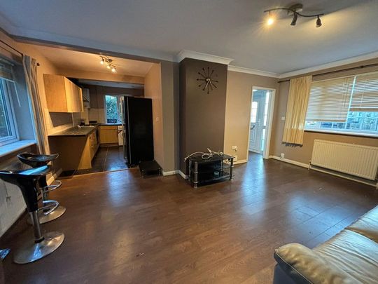 3 bedroom detached house to rent - Photo 1