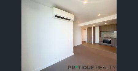 Unfurnished 2Bedrooms 1Bathroom Apt @ Swanston Central I Additional $50 per week applies for the furnished option. - Photo 2