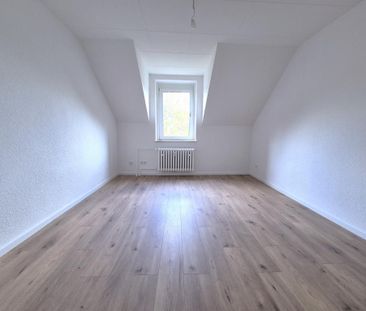Renovated 3 rooms on the 2nd floor! - Foto 1