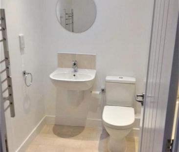 2 bedroom terraced house to rent - Photo 5