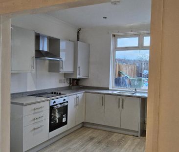 2 bedroom terraced house to rent - Photo 6