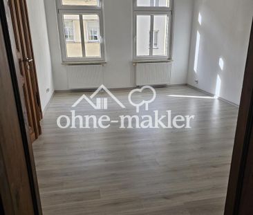 sonnige 3 Raum Wohnung mit Balkon 2. OG südliche Innenstadt !!! - Photo 1