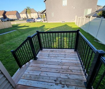 For Lease - 182 BOXCAR Crescent, Russell, Ontario - Photo 2