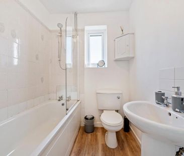 2 bedroom terraced house to rent - Photo 3