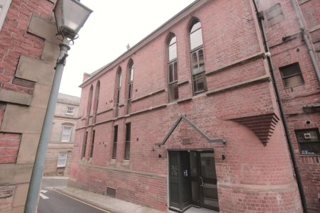 Flat 4, 7 St Peters Close, S1 2EJ - Photo 2