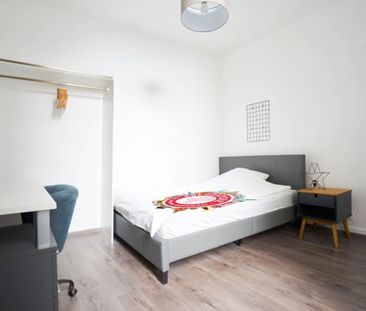PONSARDIN Roommate 5 Bedrooms at Reims - Photo 3