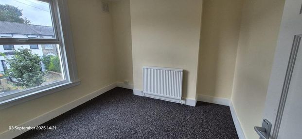 5 bedroom terraced house to rent - Photo 1