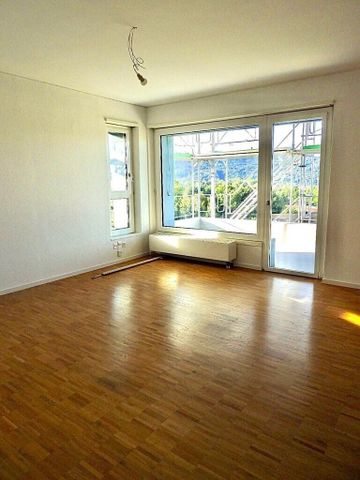 Affascinante 3.5 locali rinnovato con balcone a Morbio - Photo 5