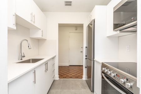 12 Bater Avenue - Photo 2