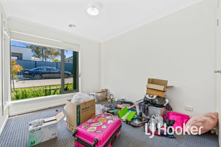 Quiet Location! 6 Month Lease Only - Photo 3