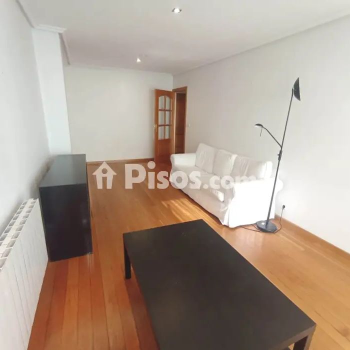 Apartamento en alquiler en Calle del Progreso, cerca de Calle de Ervedelo - Photo 1