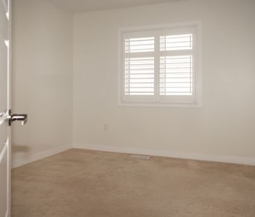 For Lease - 51 Bedrock Drive, Hamilton, Ontario - Photo 5