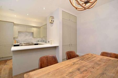 Torrington Place, Bloomsbury, WC1E - Photo 5