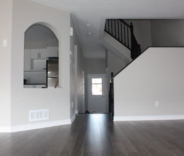 For Lease - 230 Mancini Way, Barrhaven, Ontario - Photo 3