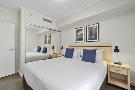 Furnished One Bedroom with - Photo 5