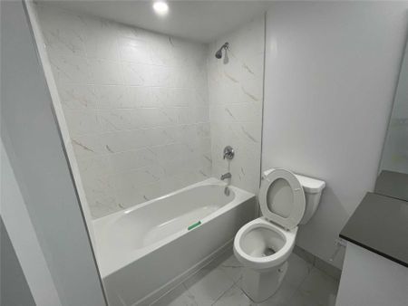 For Lease - 1480 Bayly Street Unit# 1305, Pickering, Ontario - Photo 3