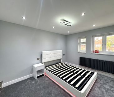 Swan Road, Greater London, TW13 - Photo 1