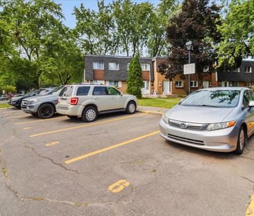 Rue Andras, H9B 1R7, Dollard-Des-Ormeaux - Photo 2