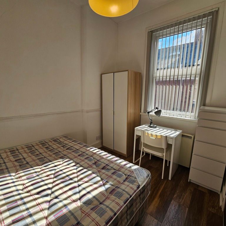 2 Bed Student Accommodation - Photo 1