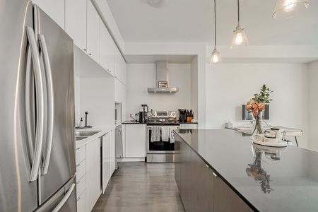 For Lease - 218 Huguenot Road, Oakville, Ontario - Photo 4