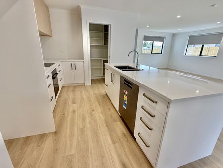 Brand new! - Photo 5