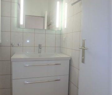 KREMS-ZENTRUM, Helle 3-Zimmer Wohnung zu vermieten - Photo 1