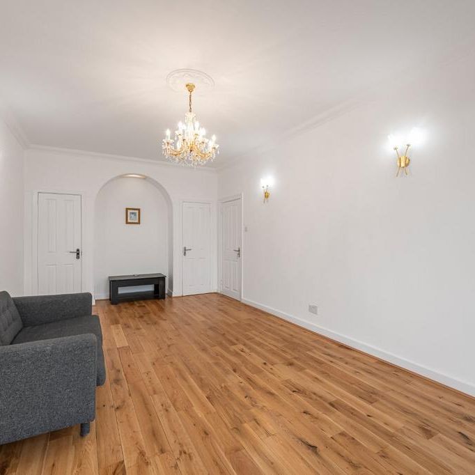 2 bedroom flat to rent - Photo 1