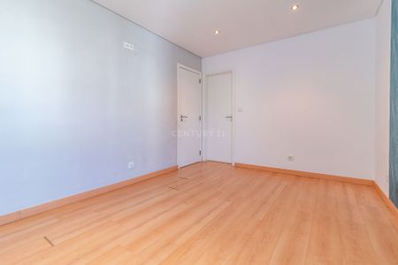 Apartamento T3 com arrumo para Arrendamento nos Olivais, Lisboa - Photo 2