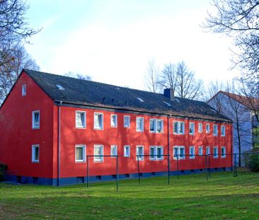 Schöne 3-Zimmer-Wohnung mit neuem Wannenbad mit Fenster zu vermieten! - Foto 4