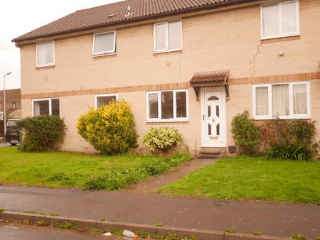 2 bedroom semi-detached house to rent - Photo 3