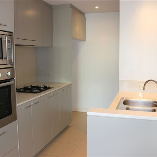 102/2 Honeysuckle Drive, Newcastle - Photo 1