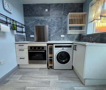 2 bedroom property to rent - Photo 4