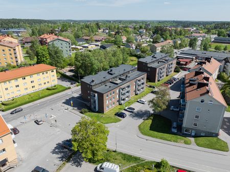 Bergslagsvägen, Finspång - Photo 2