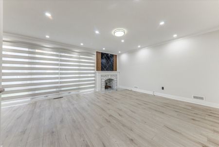 For Lease - 2 Tangmere Road, Toronto, Ontario - Photo 2